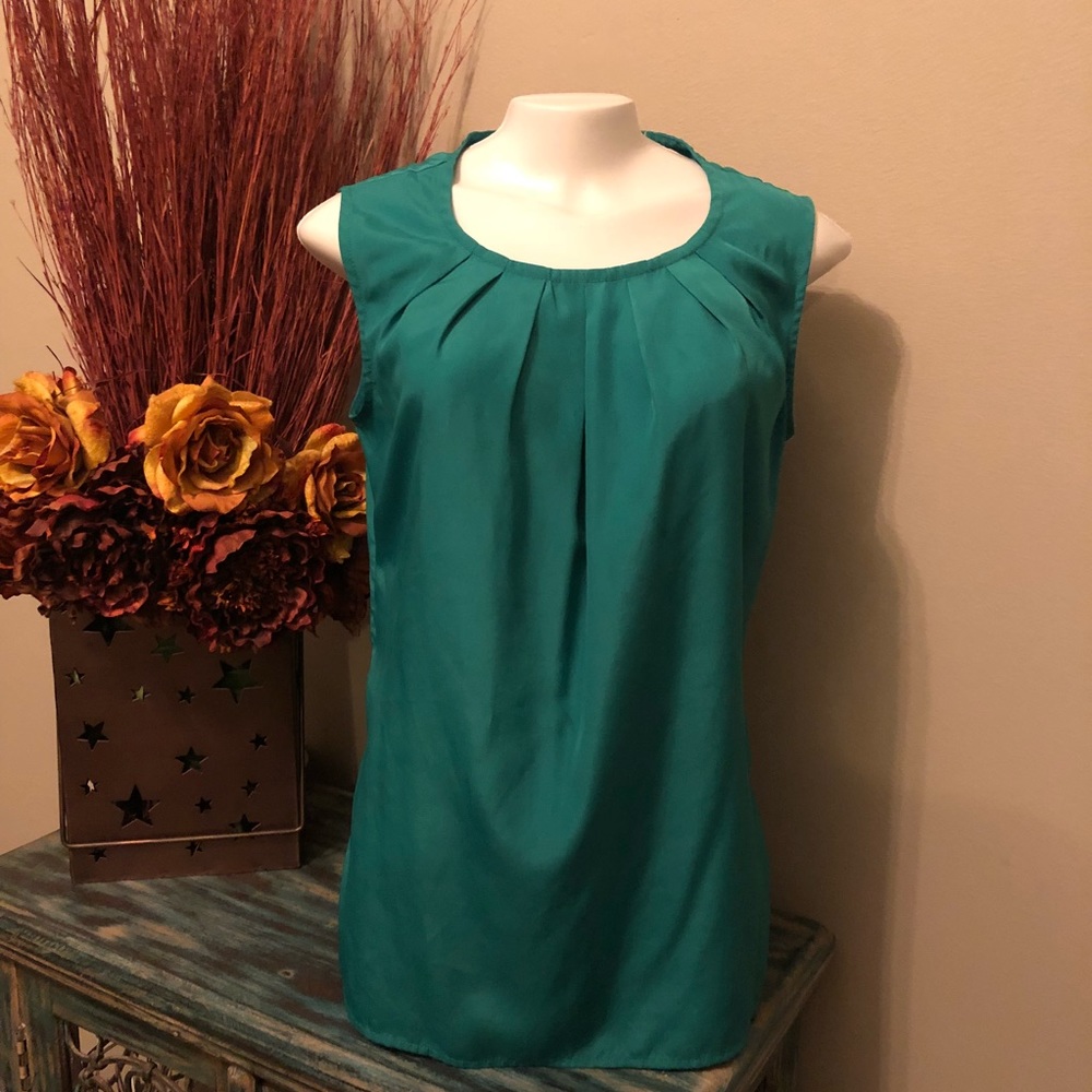 Sleeveless Blouse